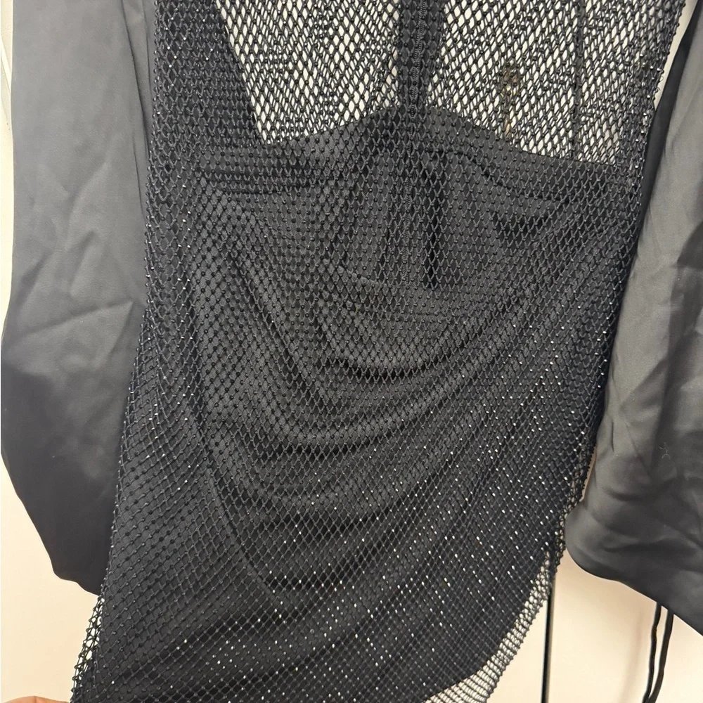 AKIRA satin panels
